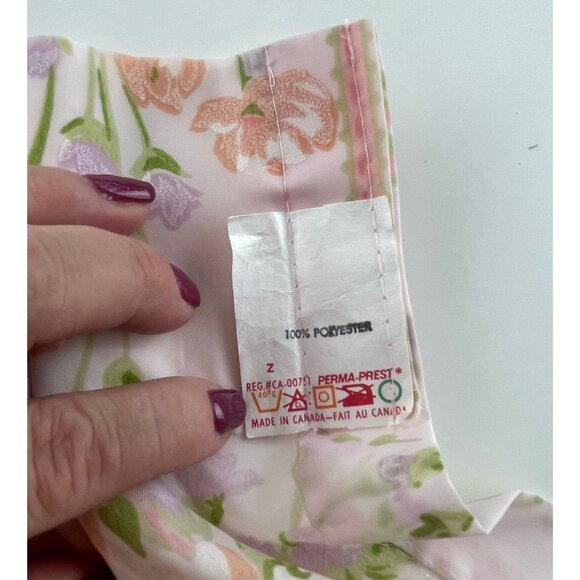 Vintage 80s pleated curtain, pastel pink green floral bouquet, single panel - Picture 9 of 10